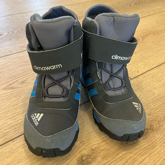 Adidas Climawarm Kids Boys Winter Snow Boots 11K Black Blue - Picture 2 of 8